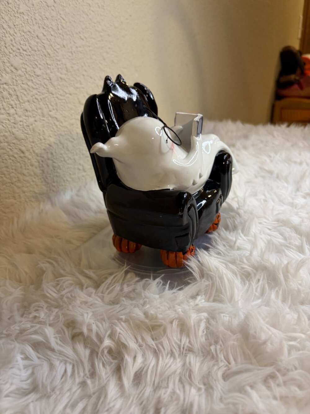 Halloween Ghost Reading Book Black Chair Pumpkin Figurine Decor NWT - Picture 3 of 8